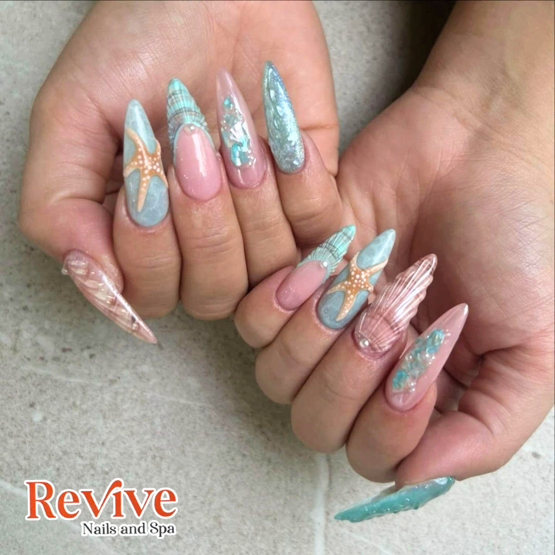 Top nails